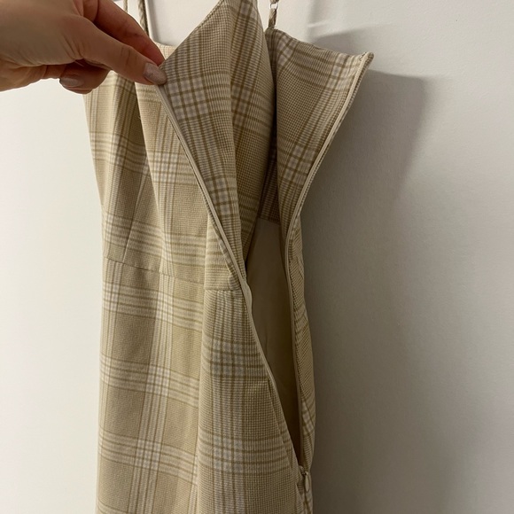 Wilfred Aritzia Isabelle Plaid Mini Dress Beige Tan Checkered Neutral Size 4 US - Picture 6 of 11